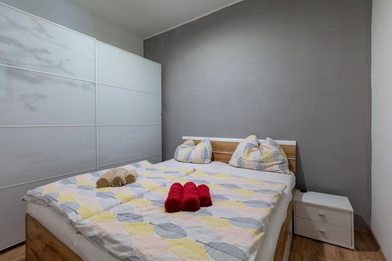 Sunny Renovated Apartment Close To Downtown ウィーン エクステリア 写真