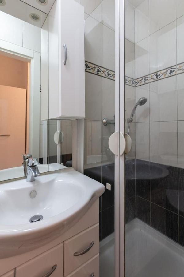 Sunny Renovated Apartment Close To Downtown ウィーン エクステリア 写真