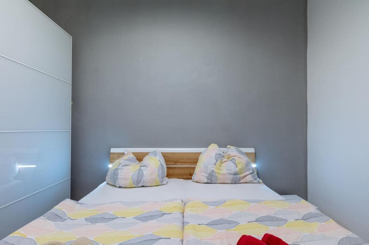 Sunny Renovated Apartment Close To Downtown ウィーン エクステリア 写真